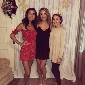 Meet your Posher, Sara